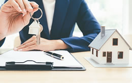 Real estate agencies working environment